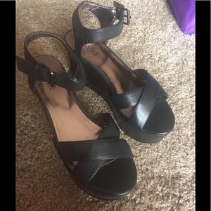 Never worn Charles Davis platform sandals